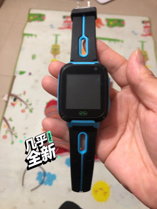 孩子报班赠送的电话手表，杂牌的，没用过，装...