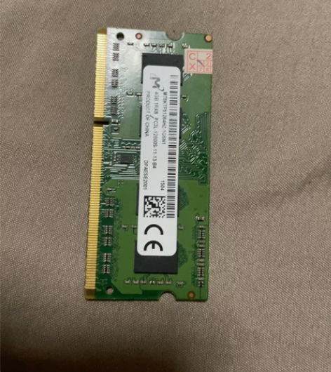 镁光DDR3L 4G1600笔记本电脑拆机...