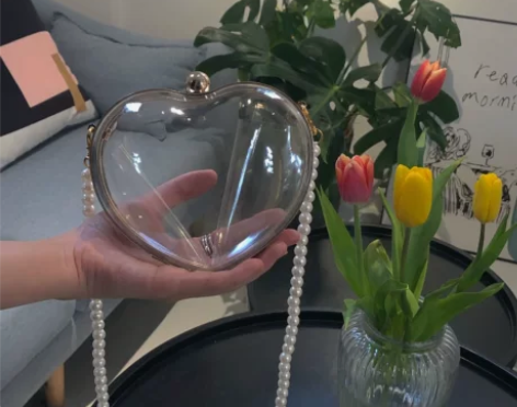 梦色者·圣特蕾莎的告白·亚克力爱心手拿包女...