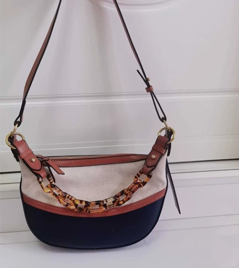 全新 帆布配皮亚克力链条饺子包腋下包手提包...