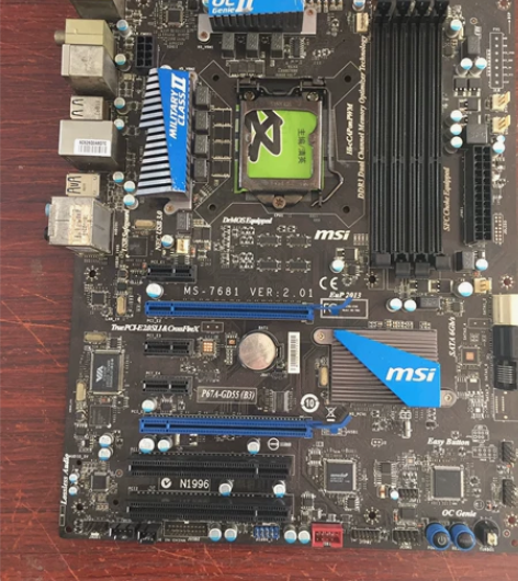 微星p67豪华大板拆机一片不带挡板可超频包...