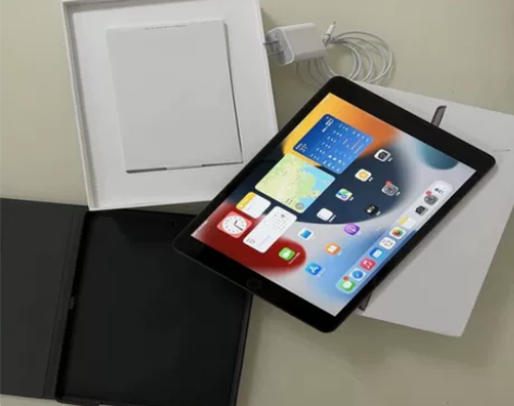 灰色256g国行的苹果平板第九代的iPad...