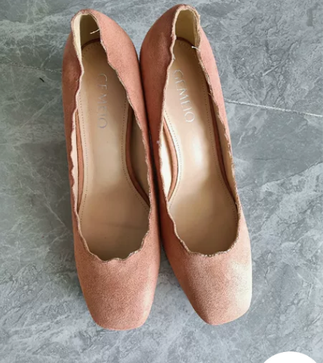 39码，单鞋，几乎全新，一次没穿过，跟太高...