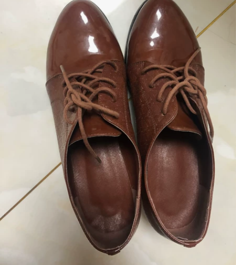 8成棕色春秋款单鞋，40鞋码，没怎么穿，还...
