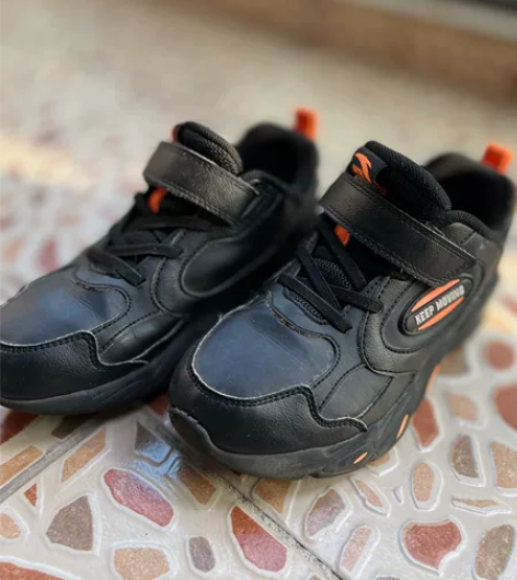 安踏运动鞋 可以防水 35码 包邮36.9...