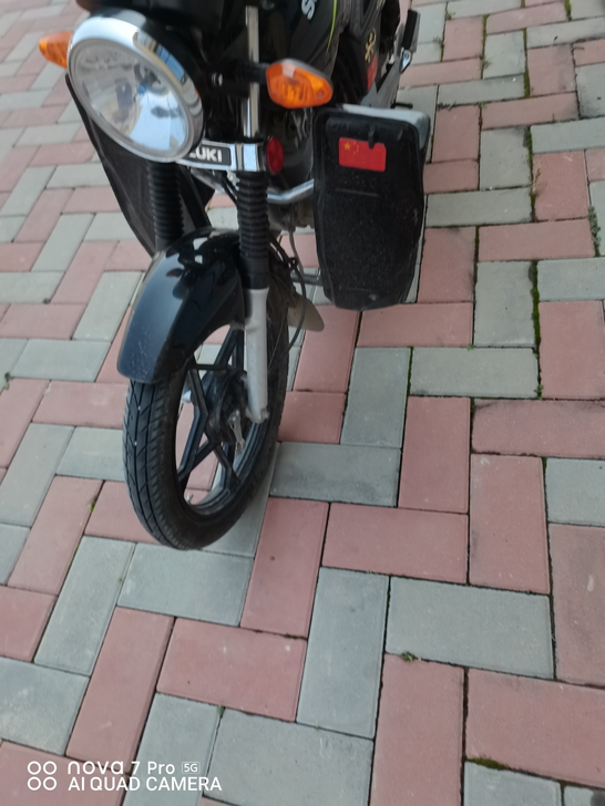铃木GX125摩托车，成色自己看吧，所有手...