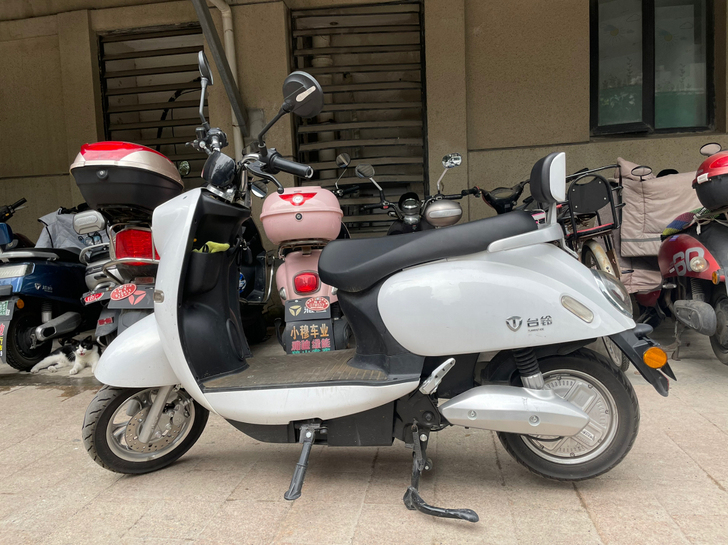 出自用台铃品牌N6踏板电动车小龟造型电摩 ...
