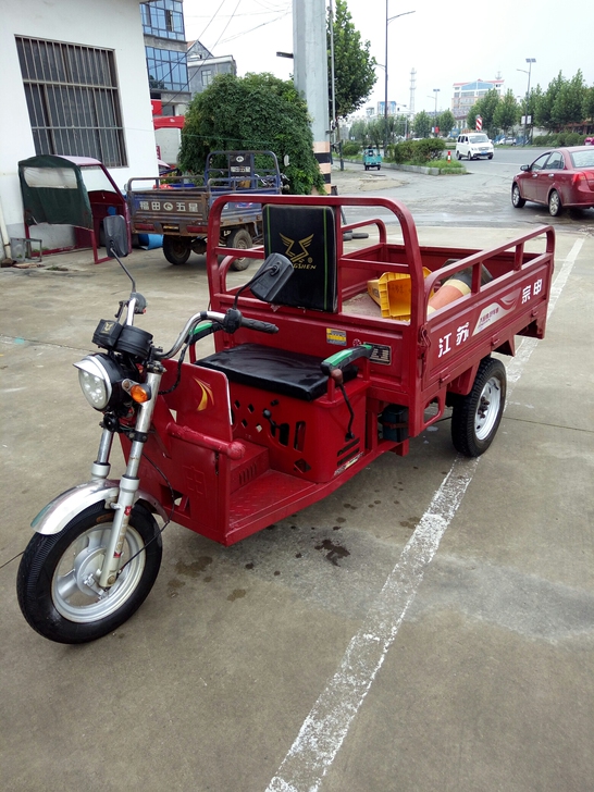 转让宗申摩托三轮车，1米6车盒，地址赣榆区...