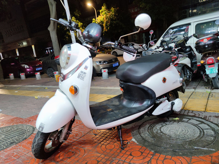 二手小龟王便宜转让，绿牌电动车，碟刹，车况...