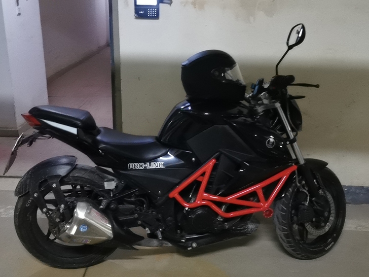 枭风350.外观漂亮,95新 350cc动...