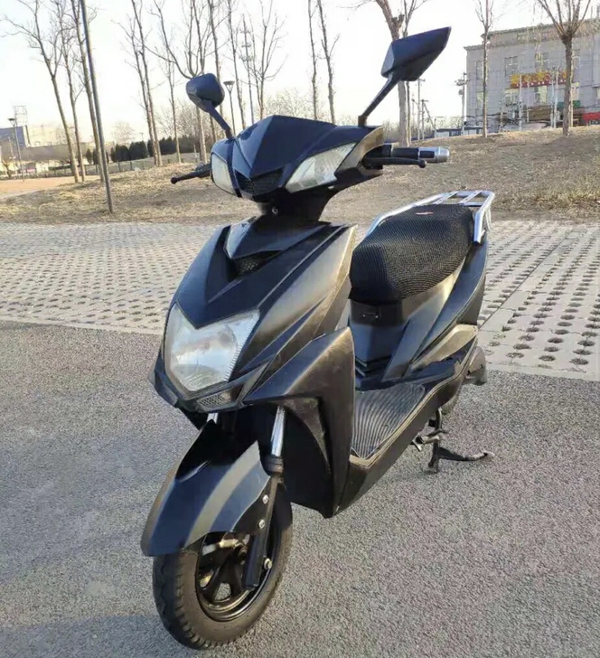 跑外卖专用换电车，10元一天租用，也可以出...