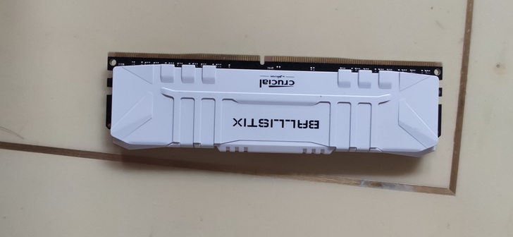 崭新没用几天 全新 自己260买的 英...