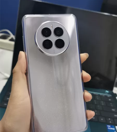 华为mate50 256G流光紫 这个颜色...
