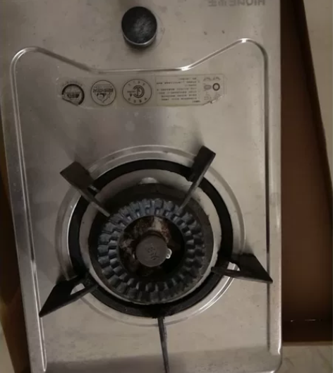 火王单灶用了三年新旧如图。v1804363...