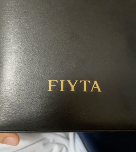 飞亚达的礼盒 在香港购得 由于手表不见了,...