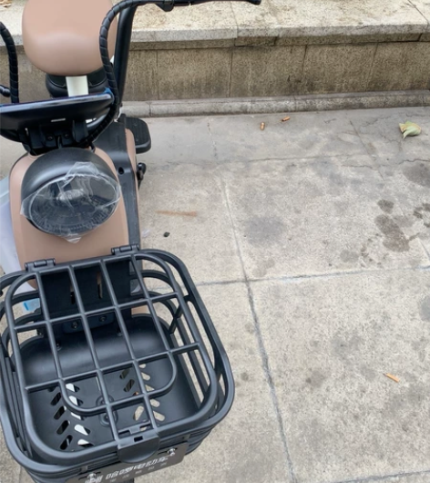 哈啰电动车,A30特价处理,续航50公里,...