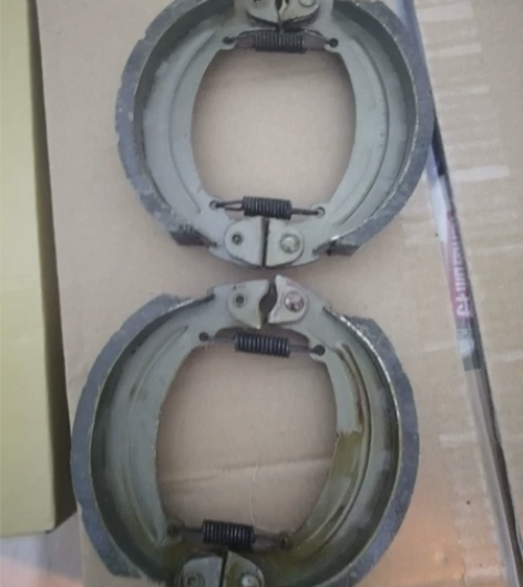 三轮车刹车片一对 感兴趣的话点“我想要”和...