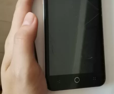 小米手机不能开机，价格你定 感兴趣的话点“...