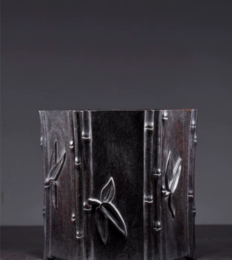 民国小叶紫檀竹节纹六角笔筒 藏品尺寸：高1...