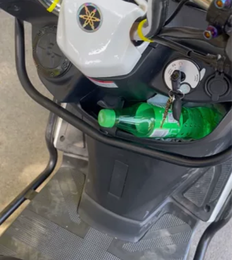 此车十月八号上牌，家里不让骑，不是什么知名...