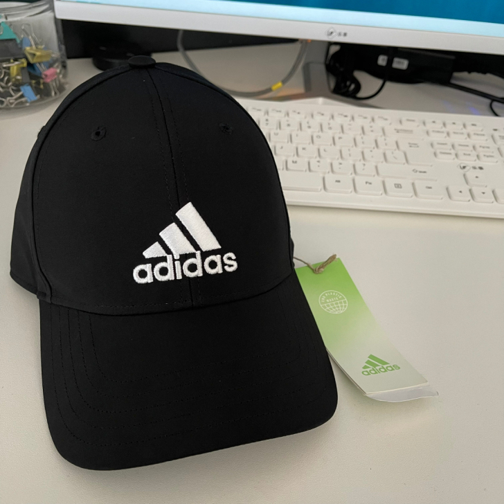 出adidas帽子 闲置出 购于深圳海岸城...