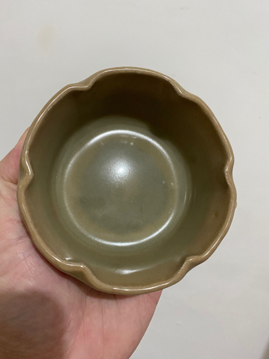 龙泉窑花口洗