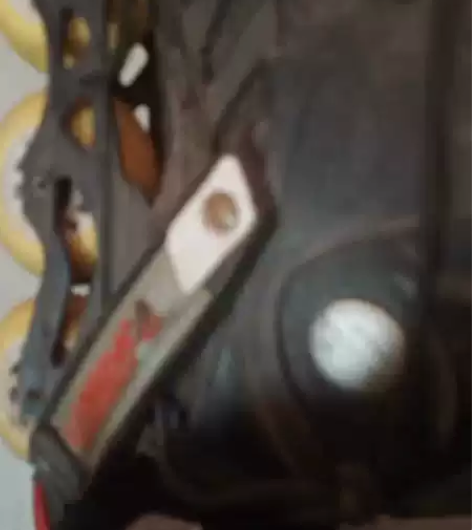 溜冰鞋，品相如图还可以，六七成新，上面有点...