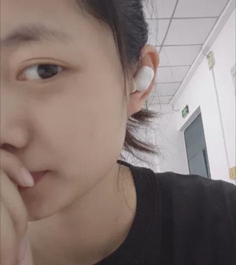 别人送的耳机便宜出全新的 感兴趣的话点“我...