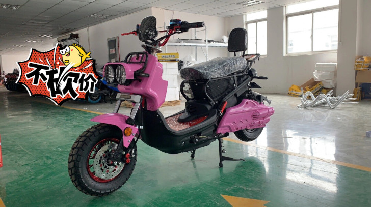 祖马粉色标准版72V20A   电动车 电摩