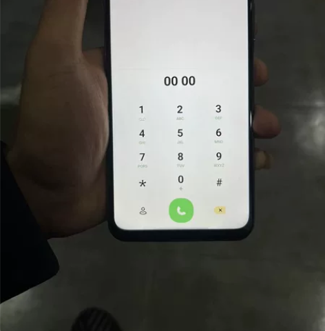 iqooz1x5g 自用靓机，6+128g...