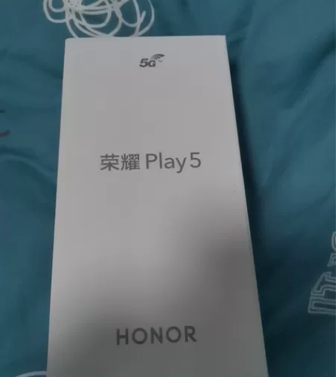 荣耀play5 8+256黑色,9成新,...