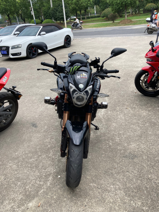 13年黄龙bj600,3万多公里,前后胎才...