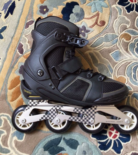 旱冰鞋41码迪卡侬购买，基本全新没怎么使用...