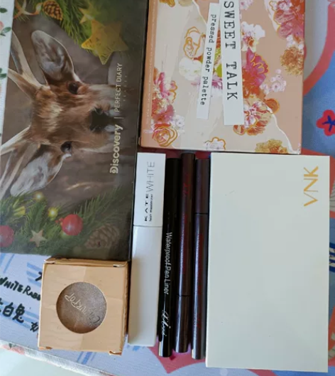 眼影 高光 睫毛膏 眼线液 基本都是只用过...