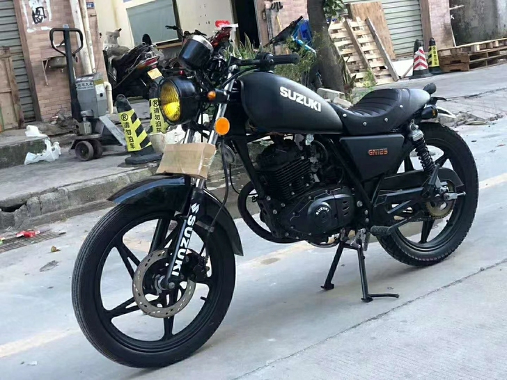 铃木复古街车125C 男装摩托车 整车原装...
