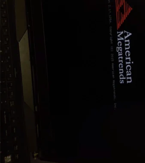 神舟Z7M 使用6年 电池损坏 更换过一次...