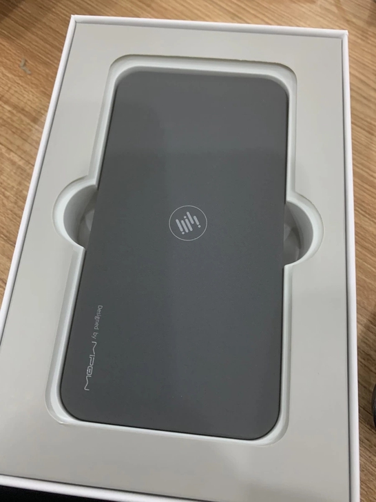 全新MIPOW充电宝10000豪安自带线1...