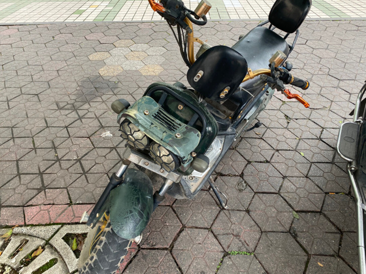 祖马续航40左右，功能正常