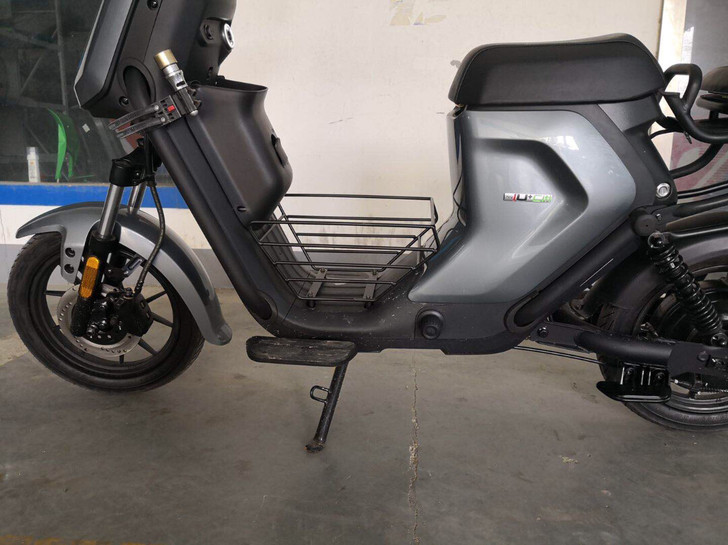 小牛电动车Ｕ+B专用中框全新 全新 全新