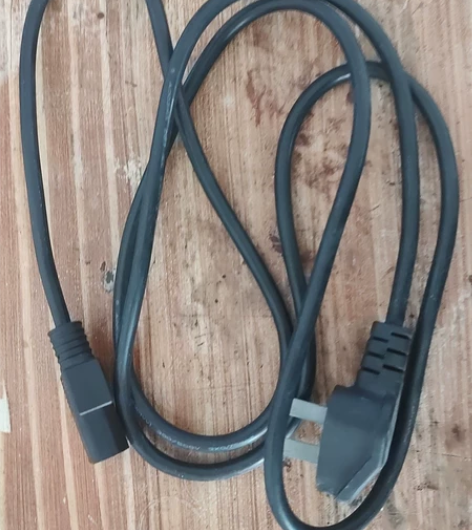 电脑电源线,大约1.5米,有需要的朋友自提...