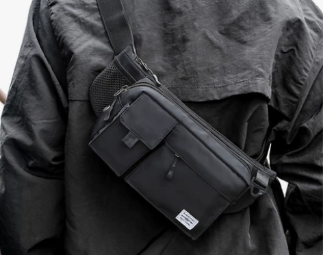 【全新包邮】男士斜挎包多功能休闲男士单肩包...