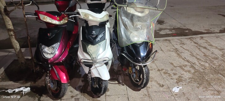 二手踏板摩托车出，无牌无证，全部正规车，乡...