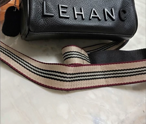 闲置包包，头层牛皮包斜挎包，空间大，全新未...