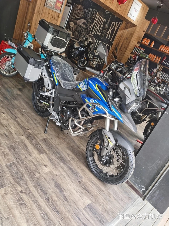 2021款 至尊版 带三箱 萝卜射灯 手机...