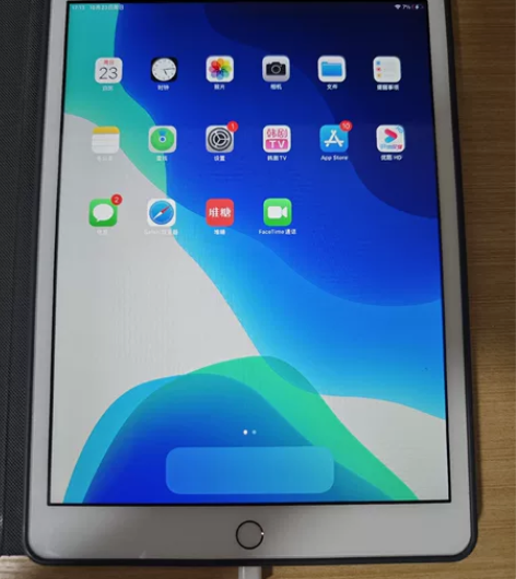 iPad 2020, 128GB ,充电次...