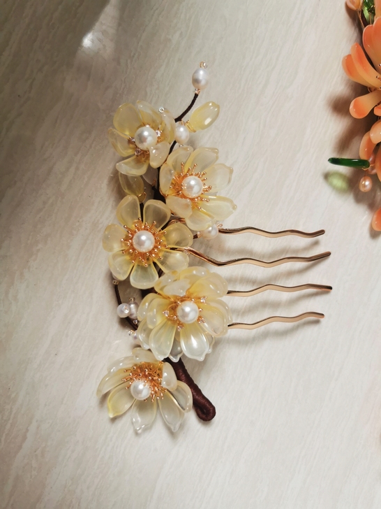 琉璃簪花，都是比较大朵的花花！全新哒，喜欢...