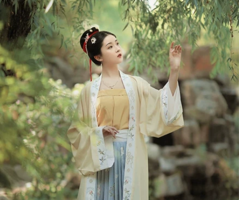 兰若庭 此间春色 汉服 宋制 绣花 对襟 ...