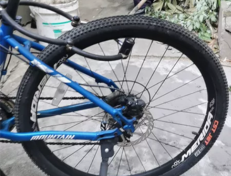 美利达自行车,勇士500D九新,专卖店购入...