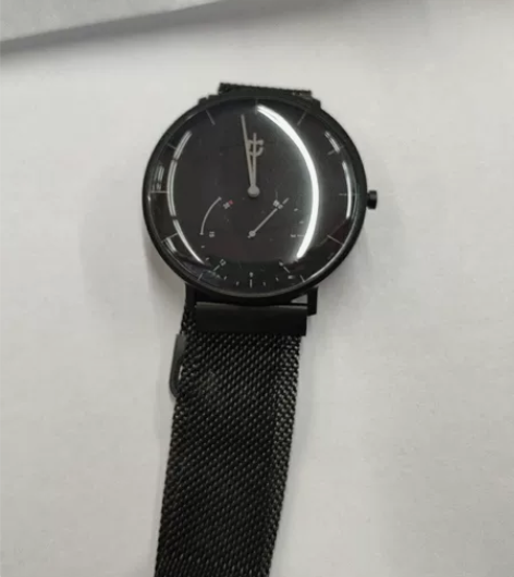 九成新米家石英手表，电池没有电了 感兴趣的...