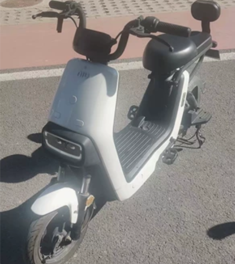 小牛电动 自行车 搬家转给需要的朋友 感兴...